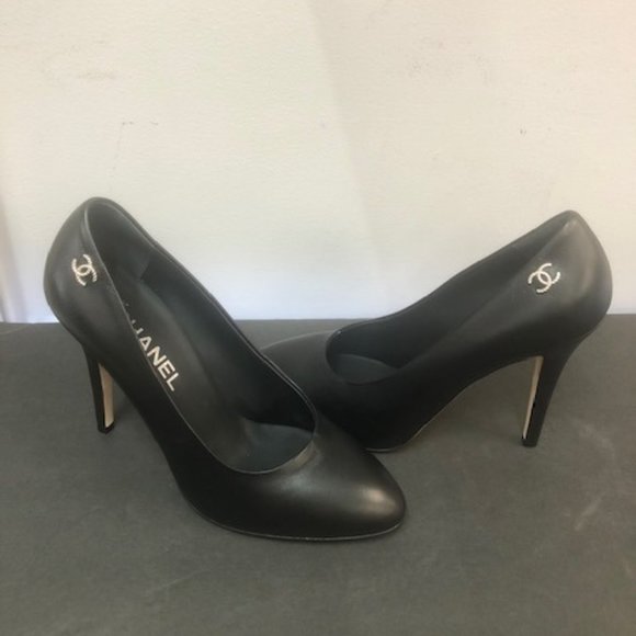 CHANEL Shoes - Chanel Lambskin Black Pumps size 38, 7.5 US